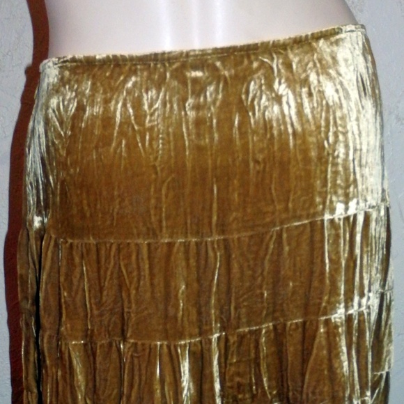Cache Gold Ceushed Velvet Tier Skirt Size 4 - Picture 4 of 6